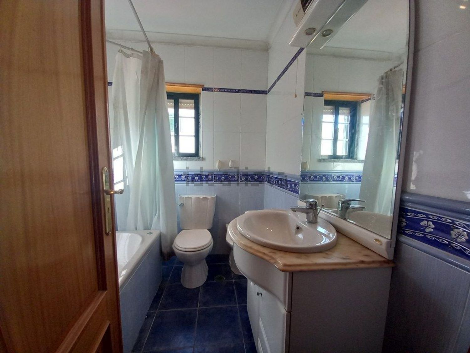 小楼房或独栋别墅出售在Rua do Cerrado das Tramagueiras - 卫生间