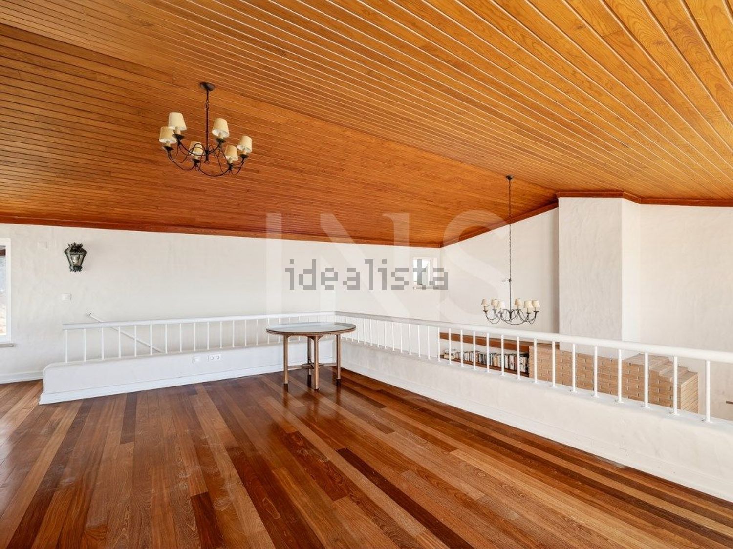 小楼房或独栋别墅出售在Rua do Beco - 照片