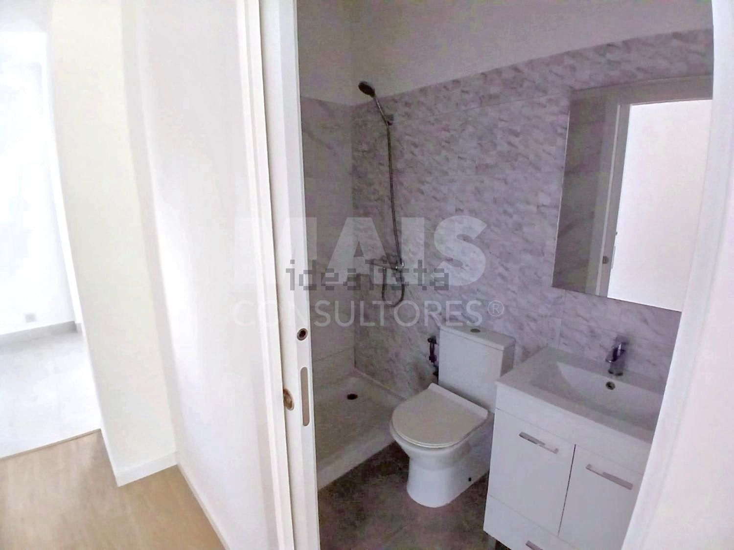 出租公寓 t2在Centro de Laranjeiro - 卫生间