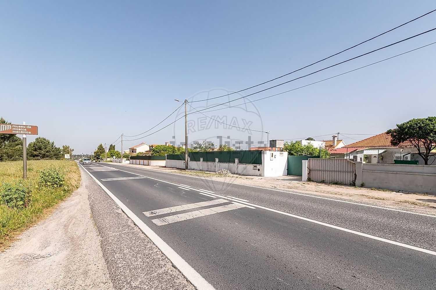 小楼房或独栋别墅出售在Rua Bento de Jesus Caraça - 视线