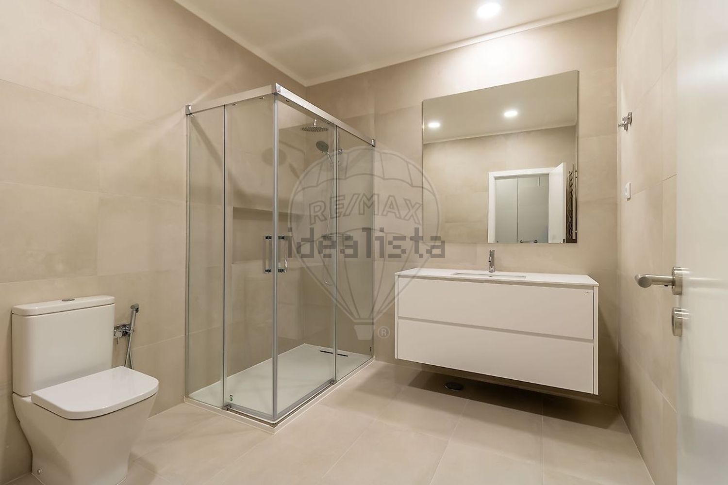 出租公寓 t3在Rua Nuno de Bragança - 卫生间