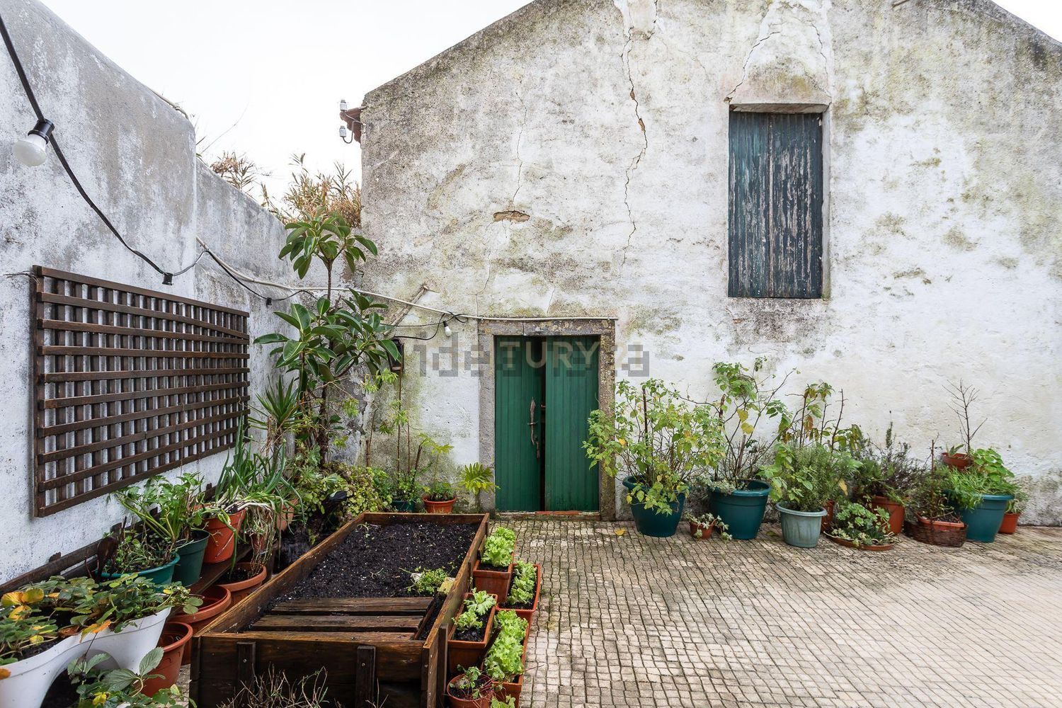 小楼房或独栋别墅出售在Rua Nossa Senhora dos Remédios, 32 - 外立面