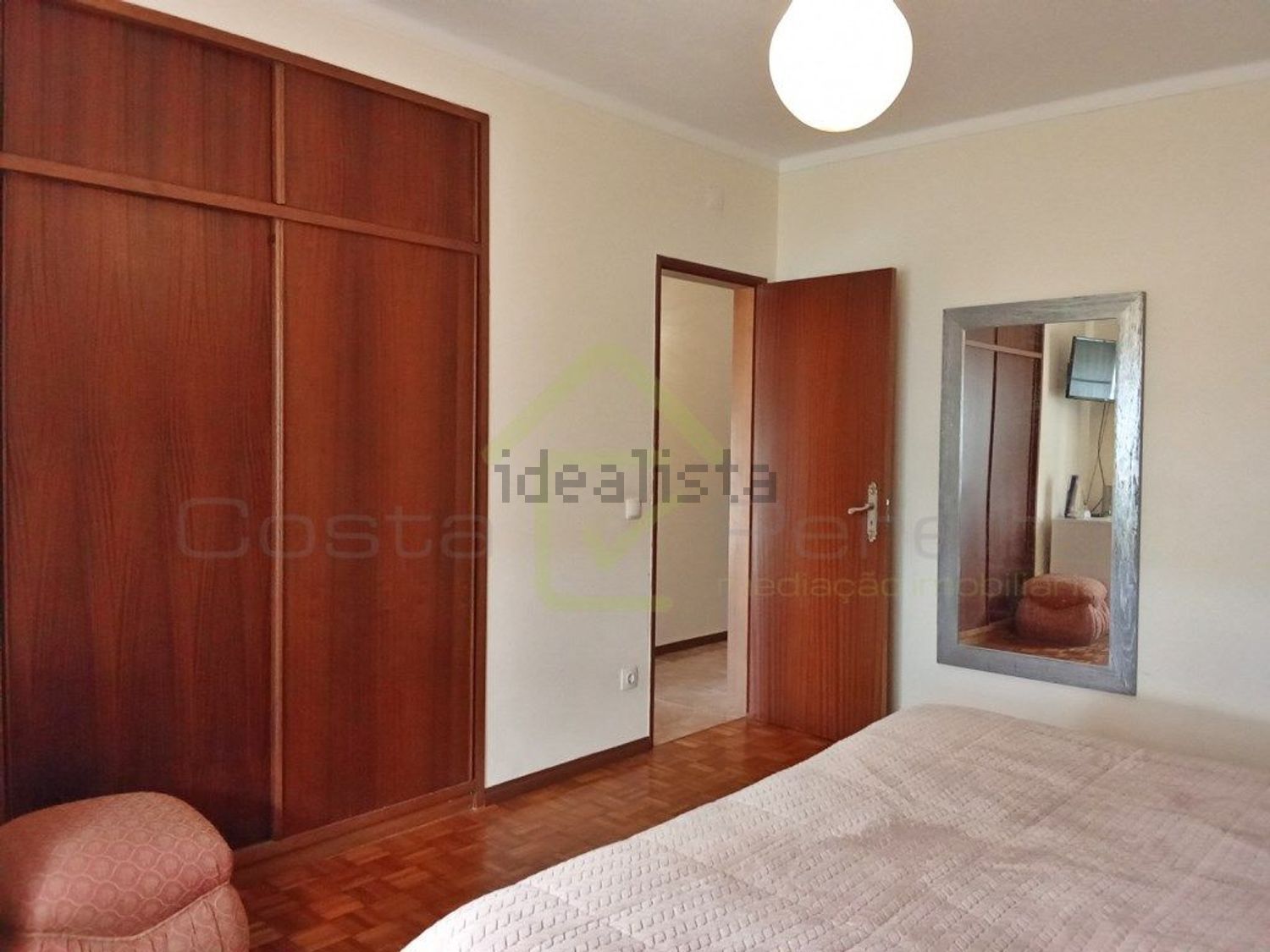 小楼房或独栋别墅出售在Vimeiro - 卧室