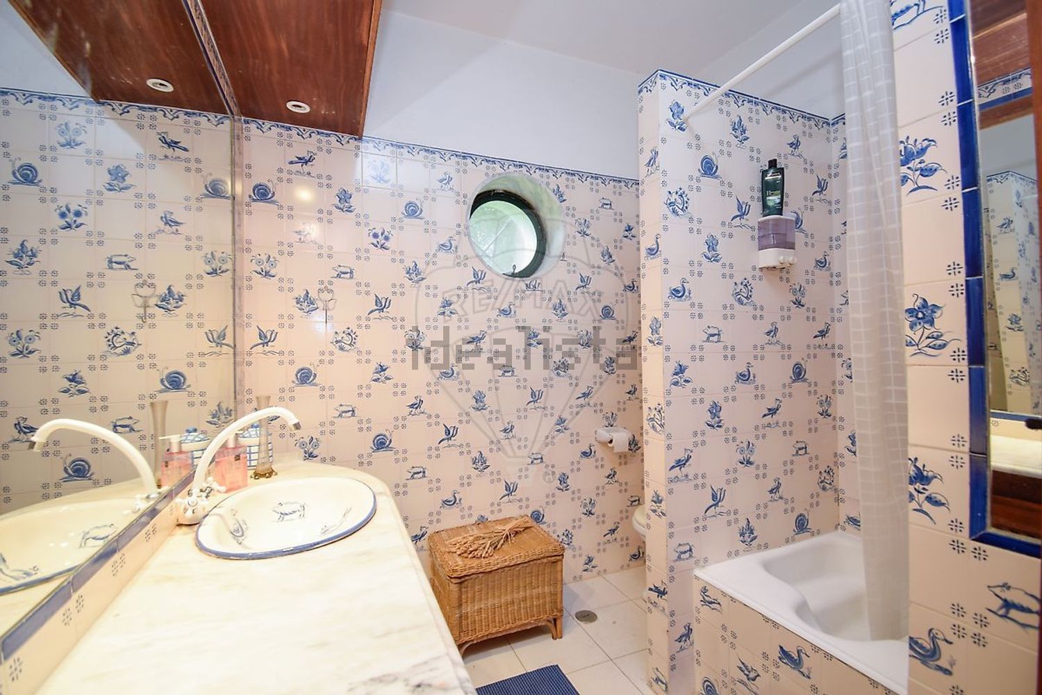 小楼房或独栋别墅出售R. da Portela - 卫生间