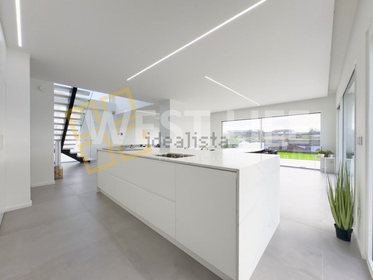 小楼房或独栋别墅出售在Centro - 照片