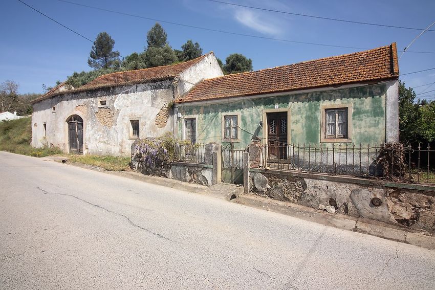 小楼房或独栋别墅出售在Rua do Casal da Carvalha