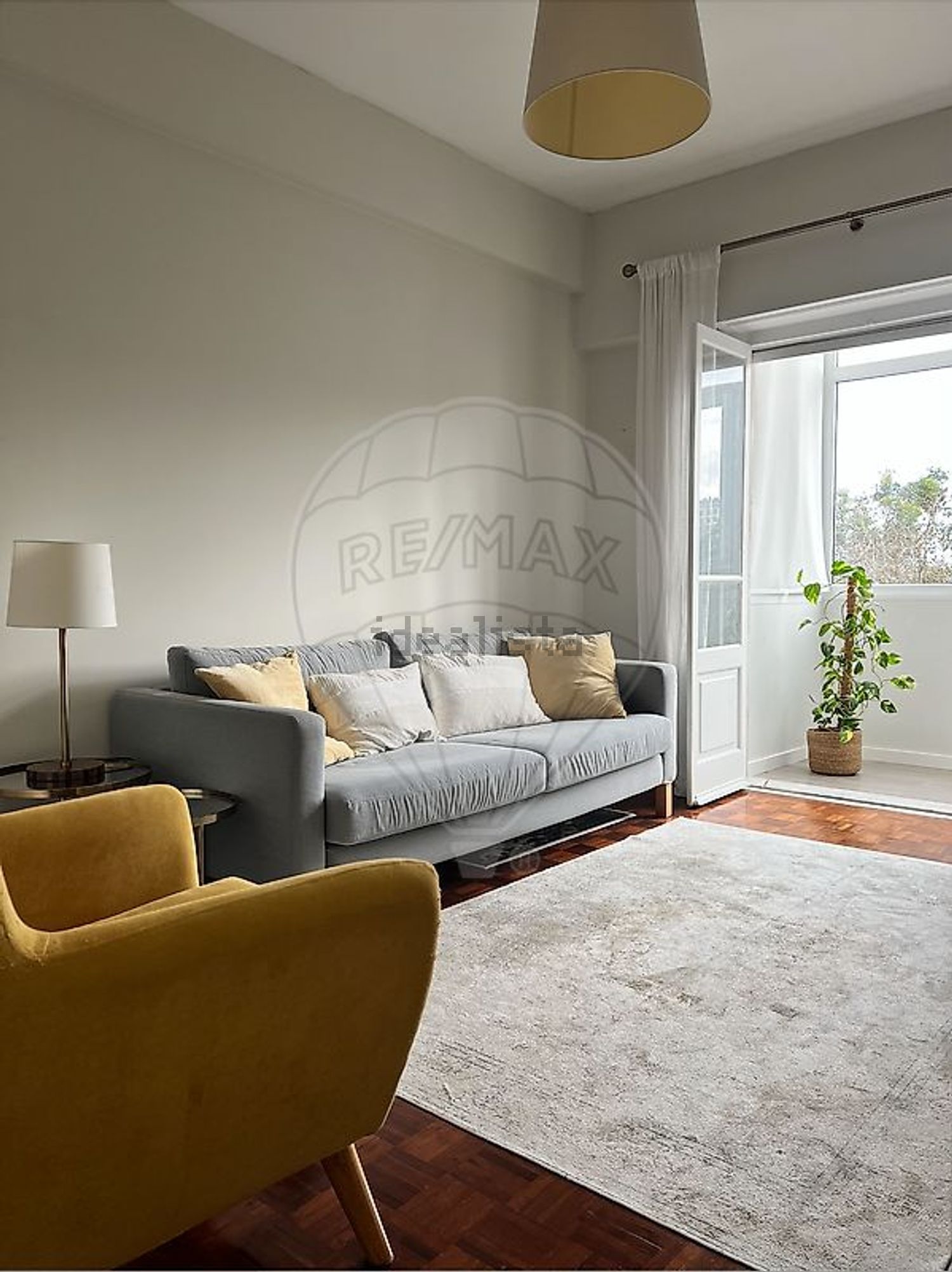 出租公寓 t2在Avenida Rainha Dona Amélia - 客厅