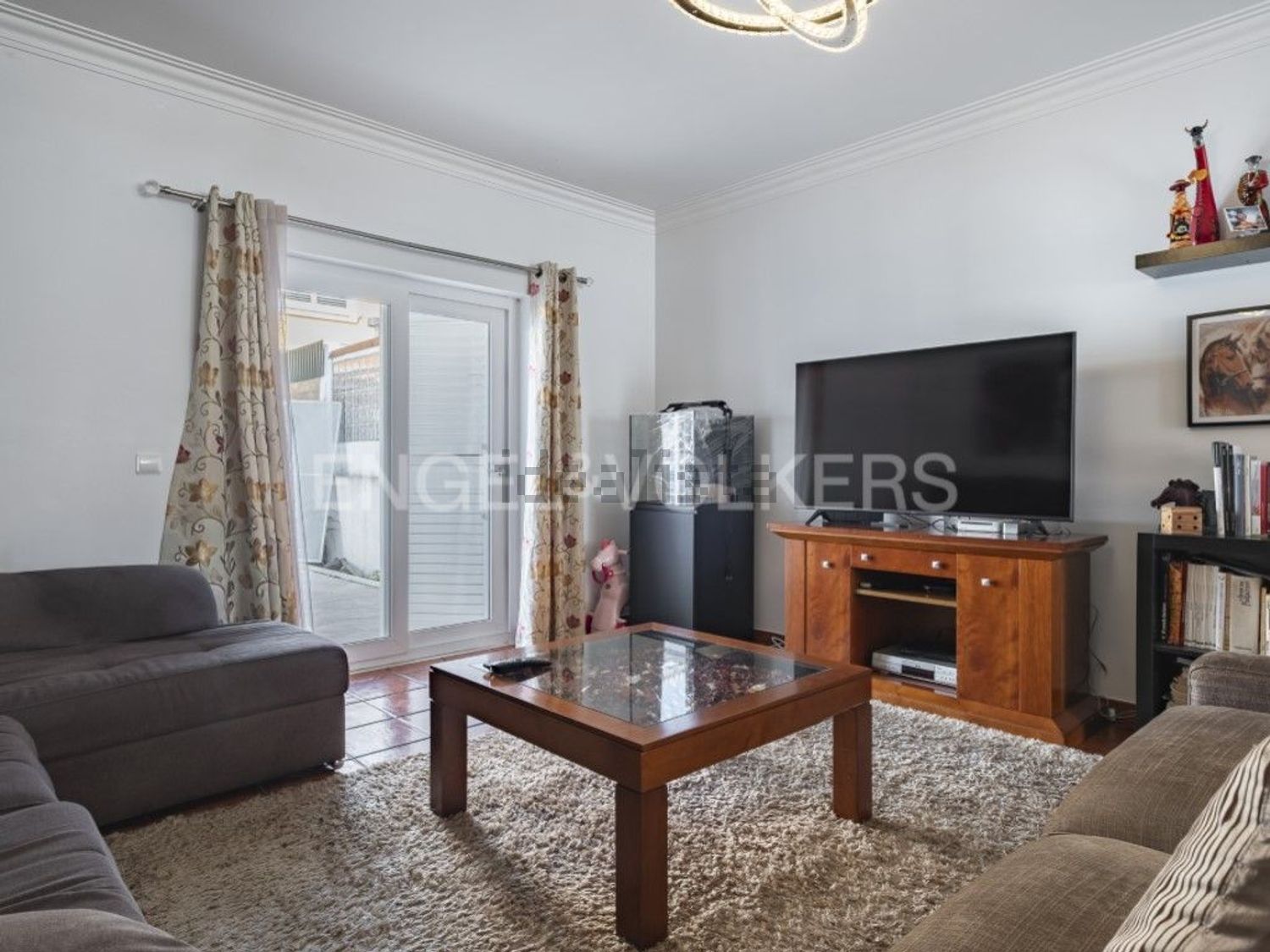 小楼房或独栋别墅出售在Moita - 客厅