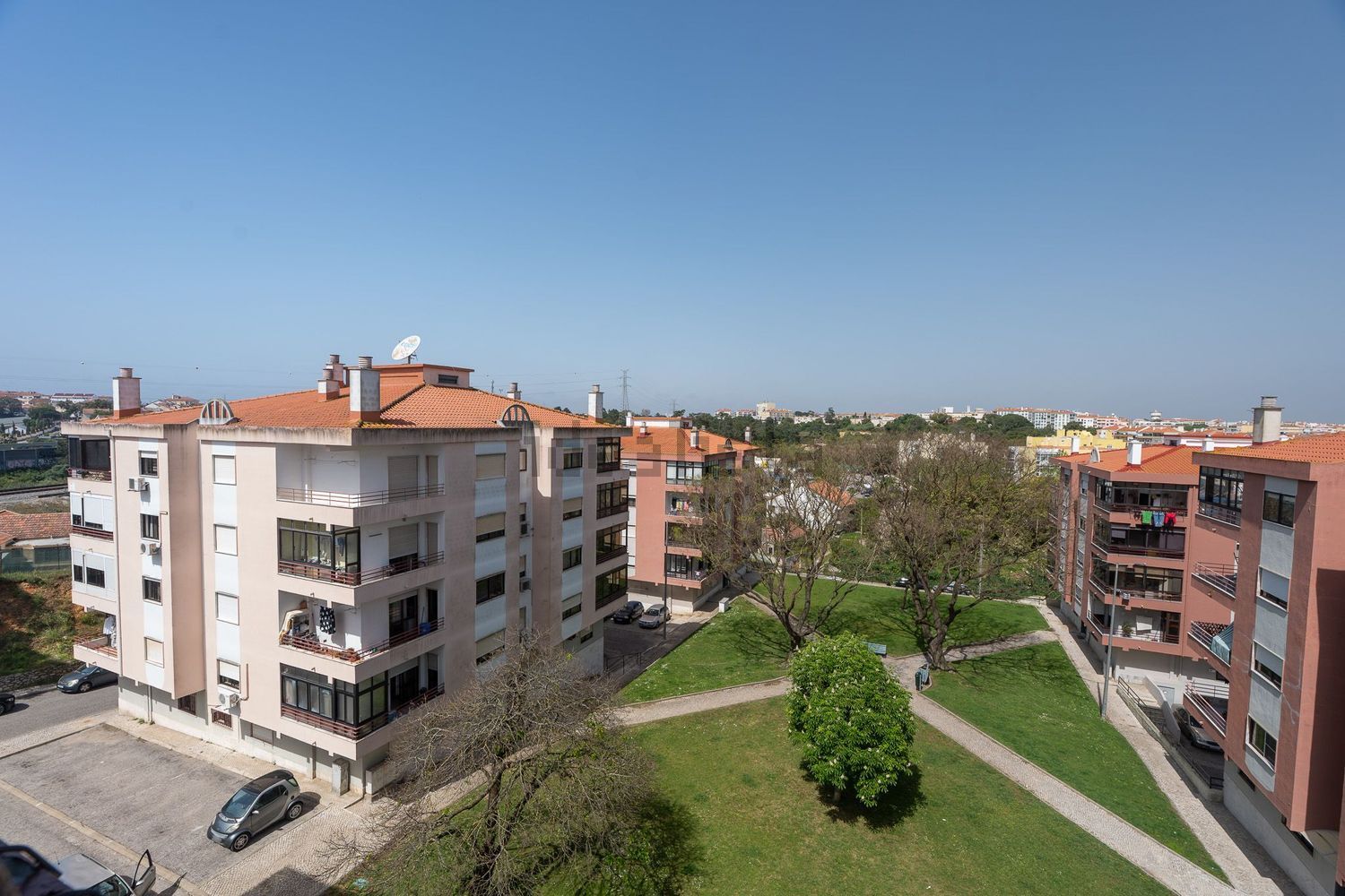 公寓 t2出售在Praça Salgueiro Maia, 10 - 视线