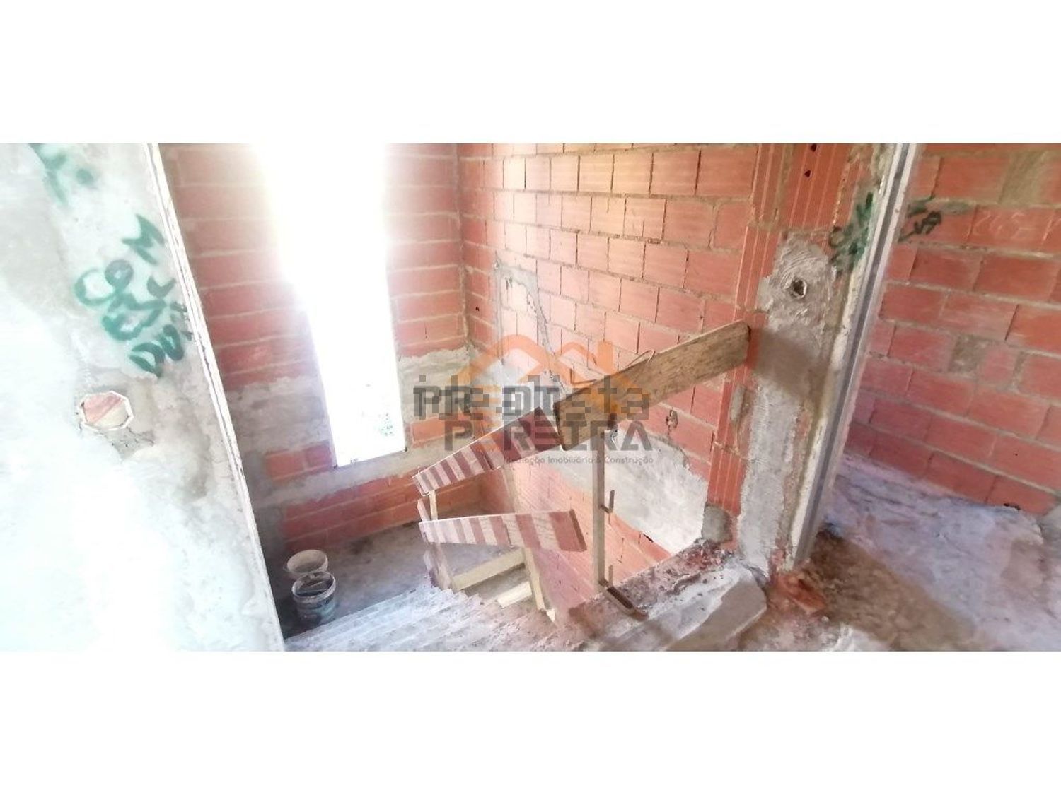 小楼房或独栋别墅出售在Pontinha e Famões - 照片