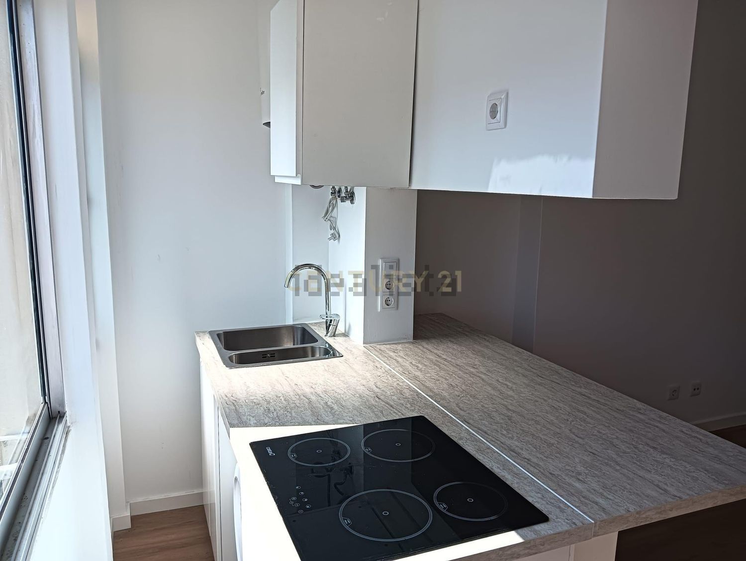 出租公寓 t1在Rua Dom Dinis, 19 - 厨房