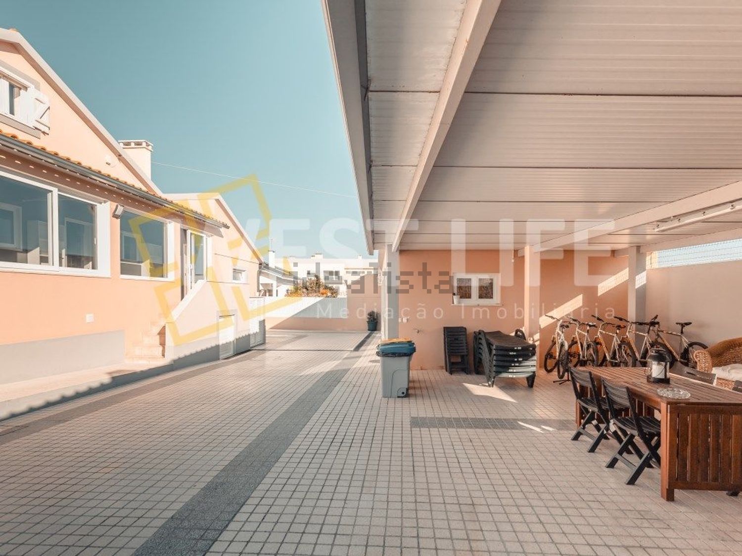 小楼房或独栋别墅出售在Centro - 照片