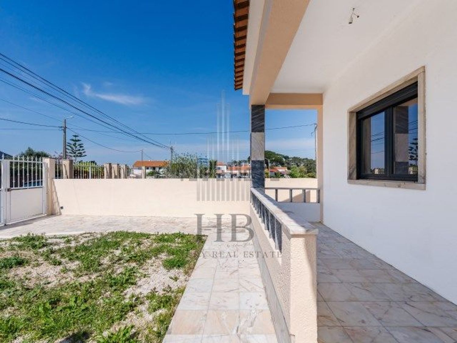 出租小楼房或独栋别墅在Rua do Arneiro - 阳台