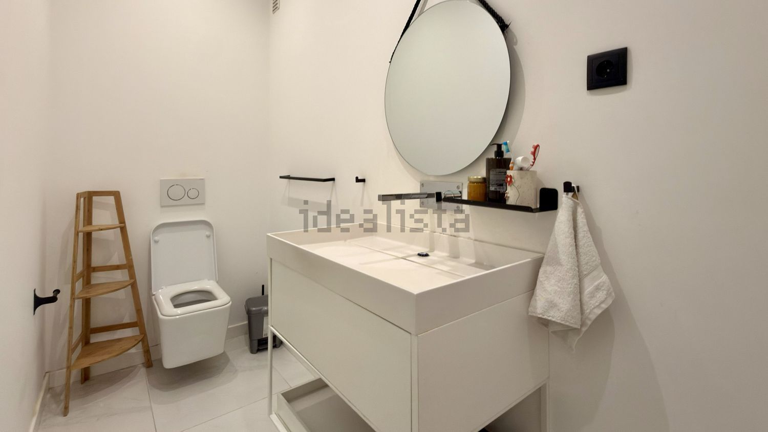 小楼房或独栋别墅出售在Rua Mato das Cruzadas - 卫生间