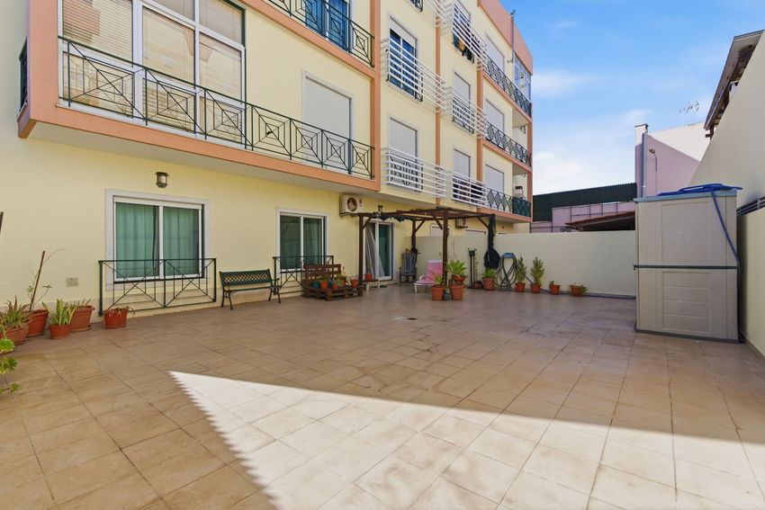 公寓 t2出售在Rua Gago Coutinho e Sacadura Cabral