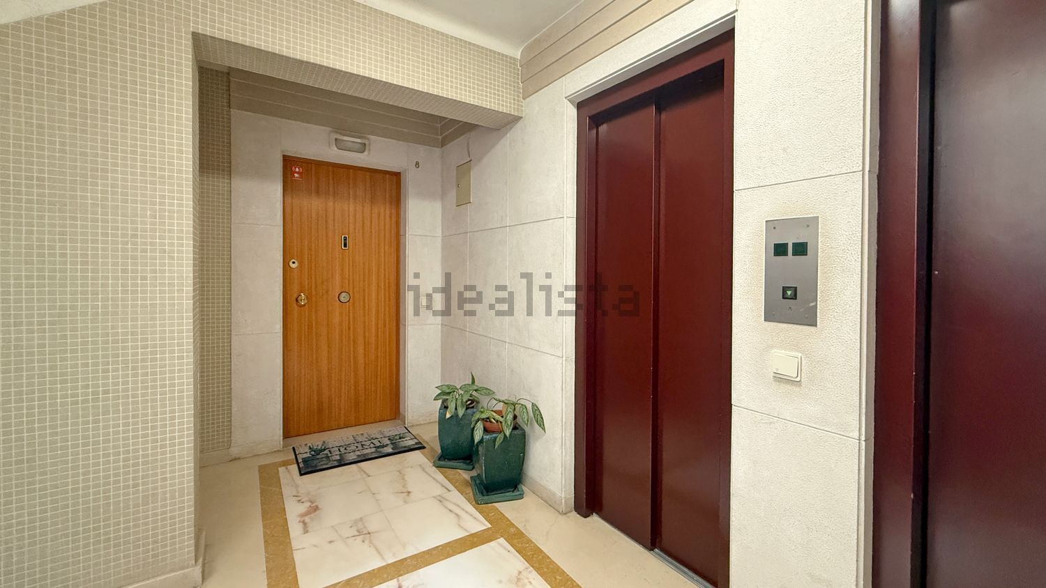 公寓 t6出售在Rua José Afonso, 10 - 过道