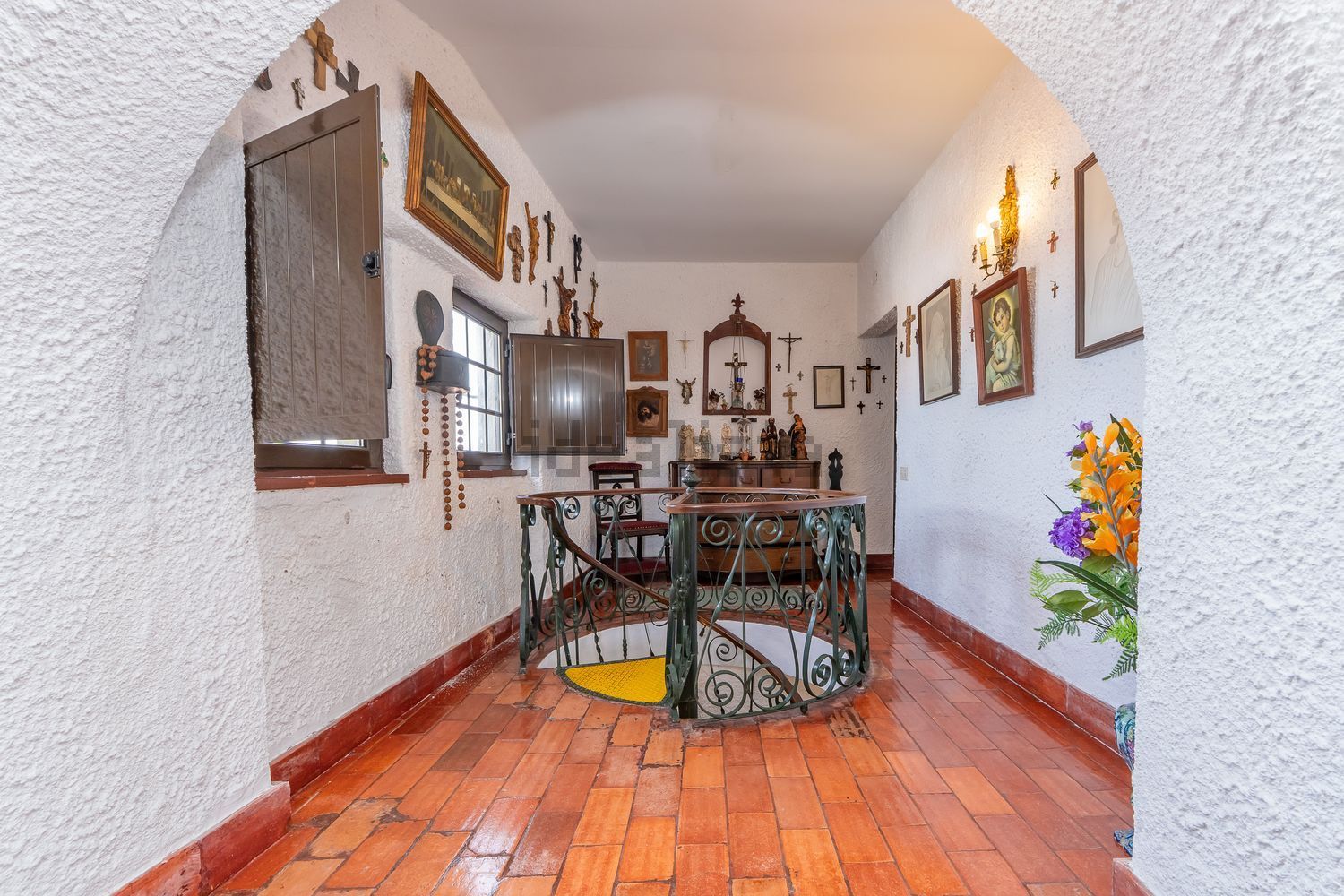 小楼房或独栋别墅出售在Rua Pintor Manuel da Silva - 楼梯