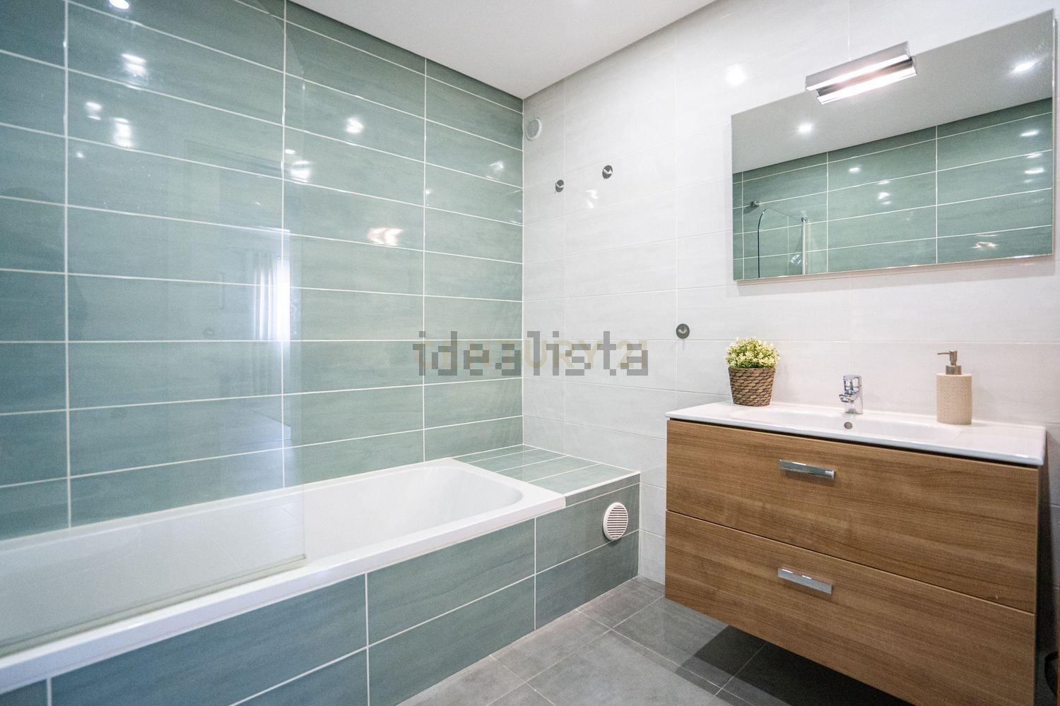 公寓 t2出售在Avenida dos Ferroviários - 卫生间