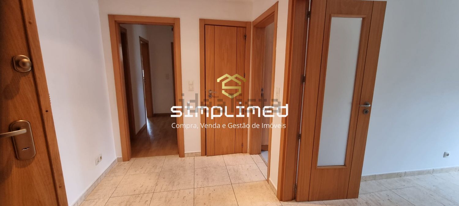 出租公寓 t5在Alto do Seixalinho - 卧室