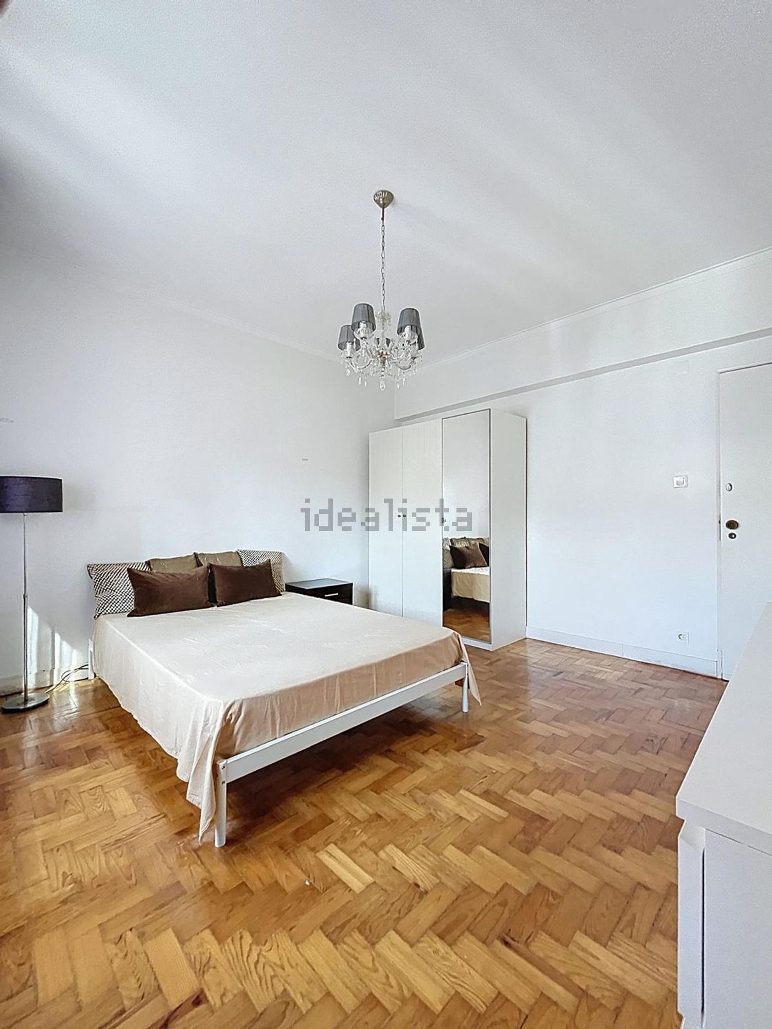 出租房间在Rua do Município, 13 - 卧室