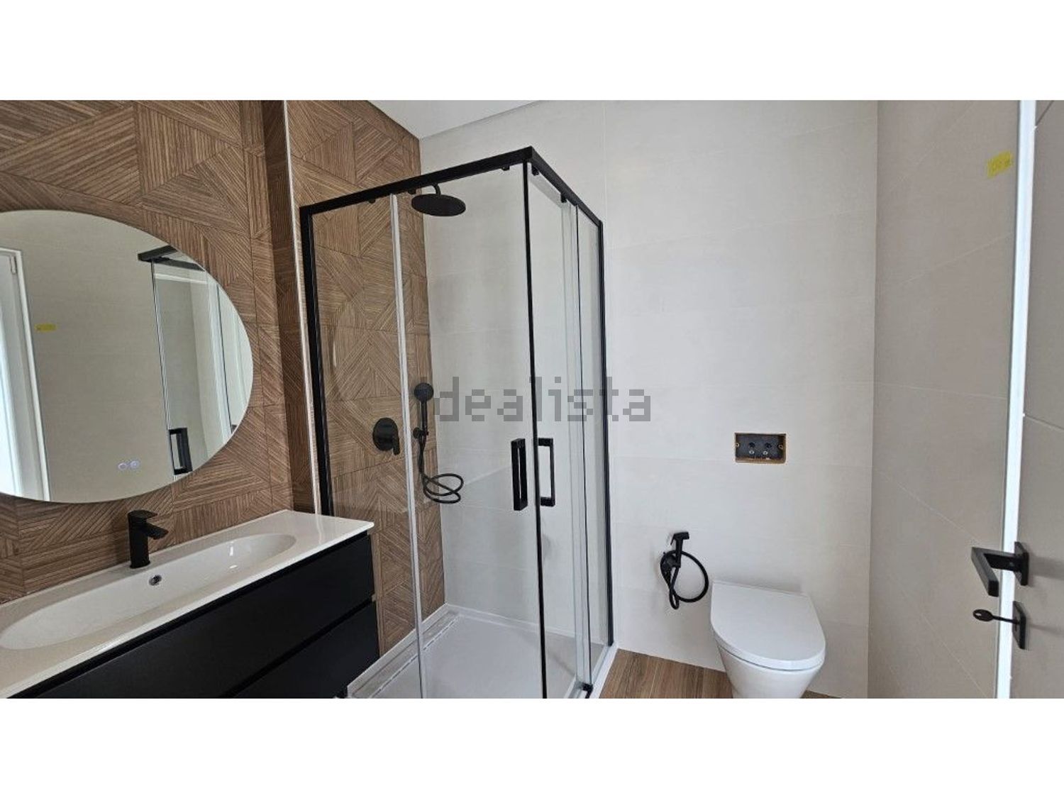 小楼房或独栋别墅出售在Rua dos Pedros - 卫生间