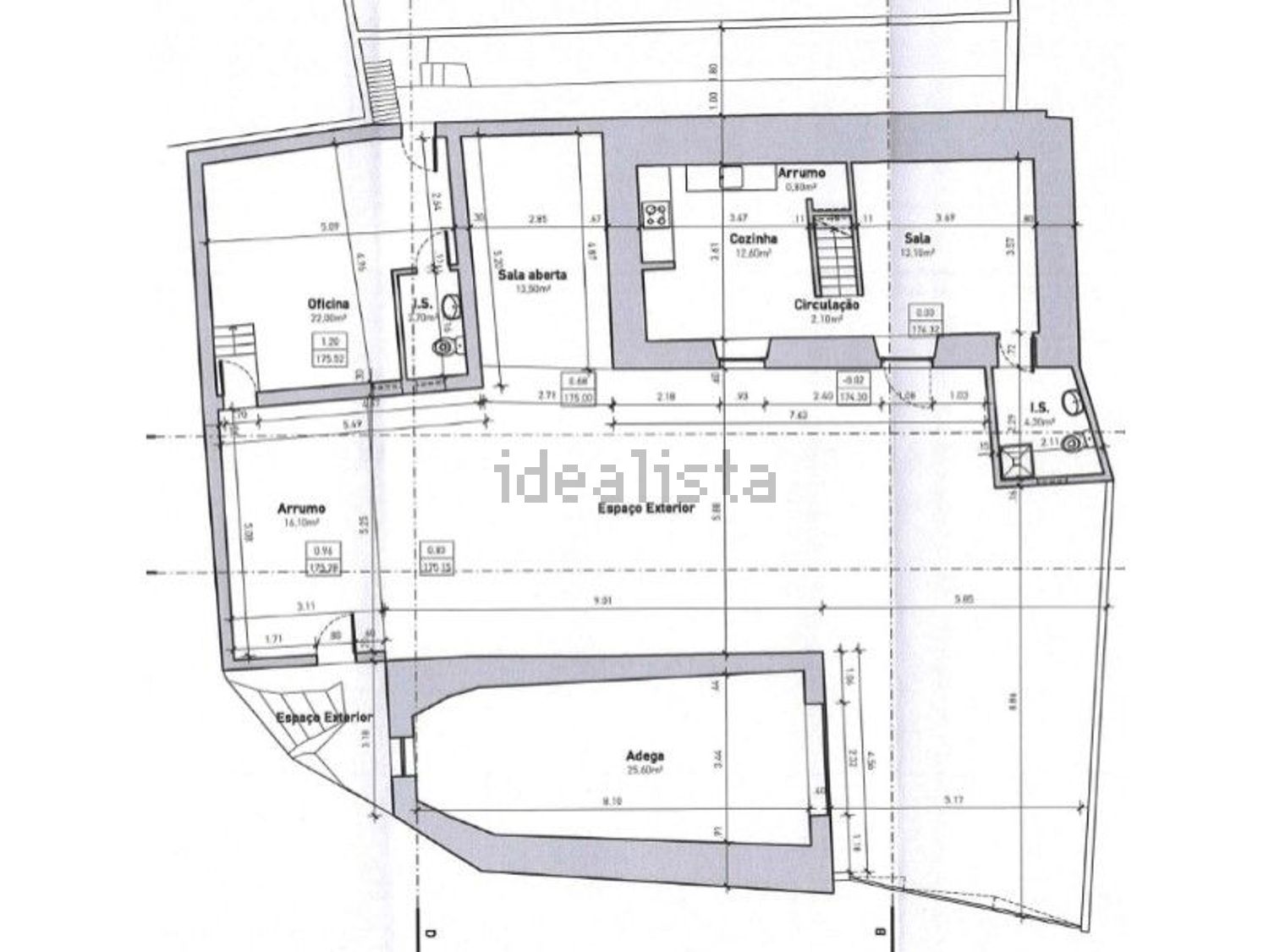 小楼房或独栋别墅出售在Malveira e São Miguel de Alcainça - 平面图