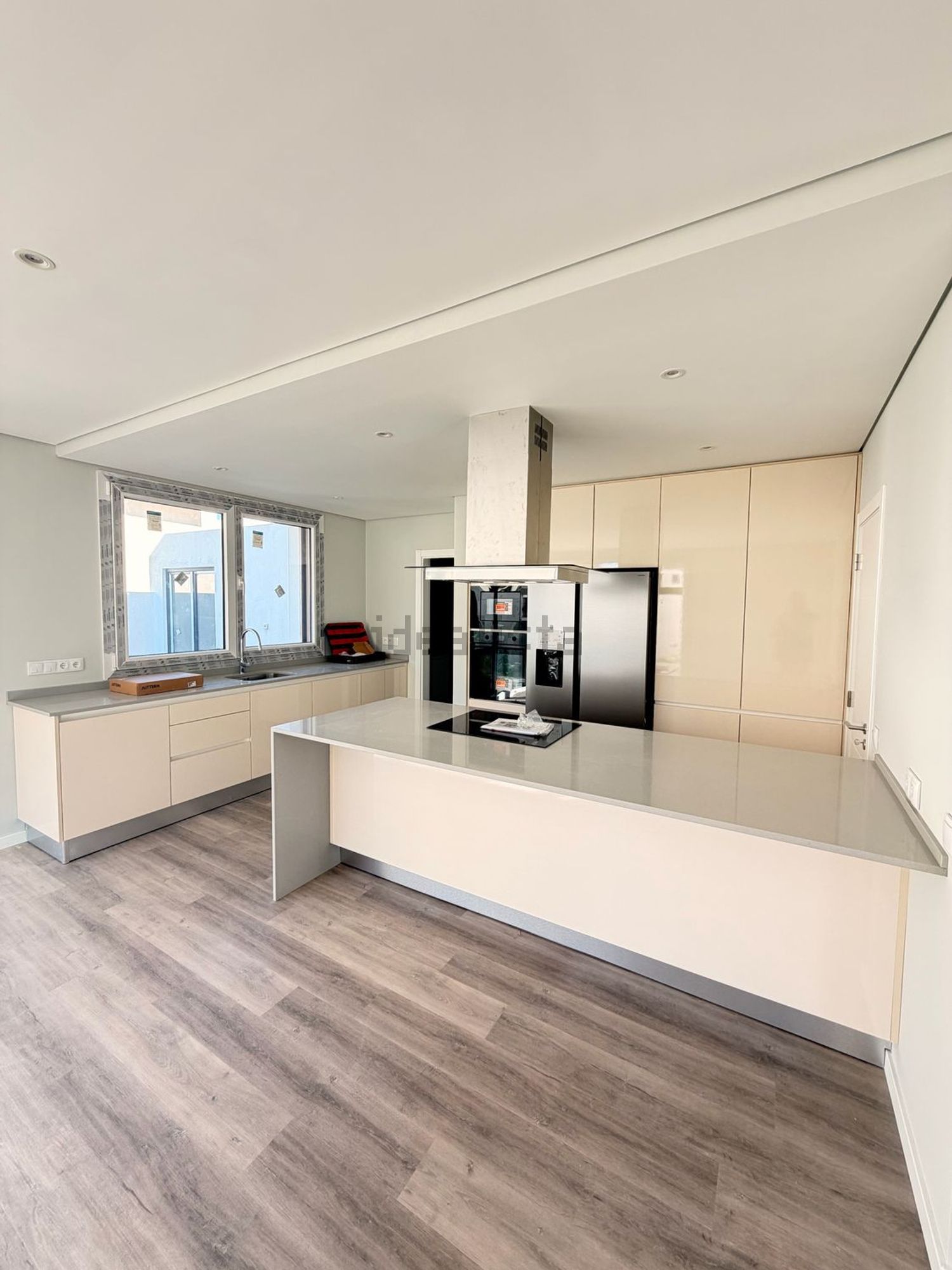 小楼房或独栋别墅出售在Rua Carlos Paião, 11 - 厨房