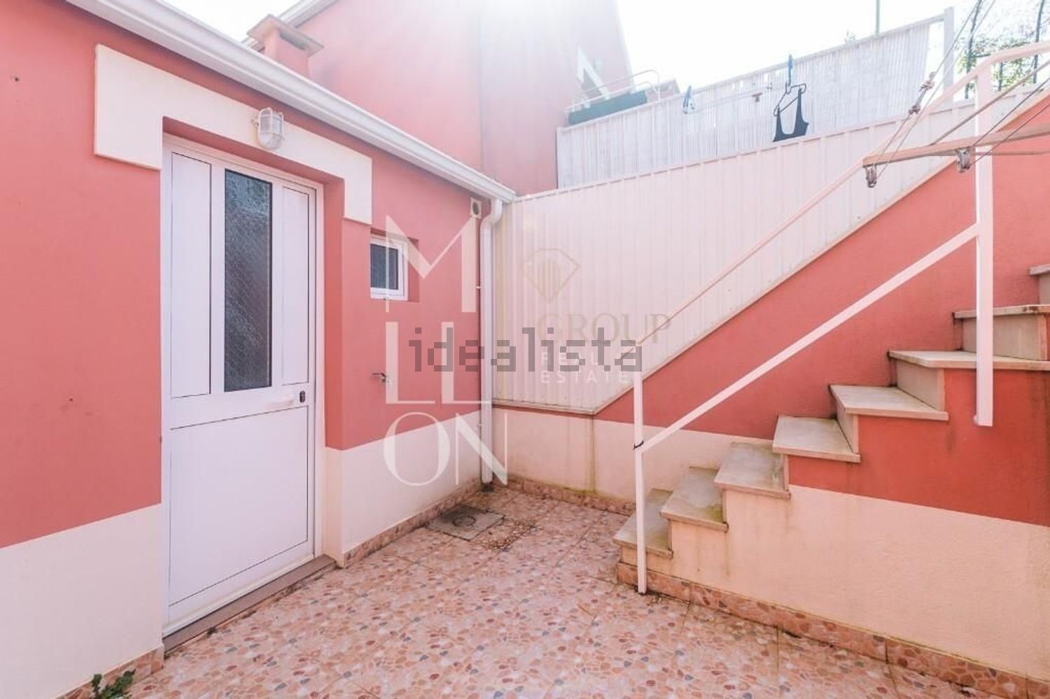 双拼别墅出售在Rua Combatentes da Grande Guerra s/n - 阳台