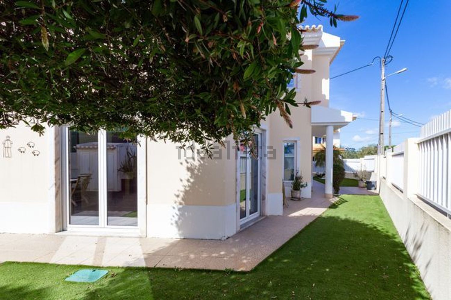 小楼房或独栋别墅出售在Travessa da Fé - 外立面