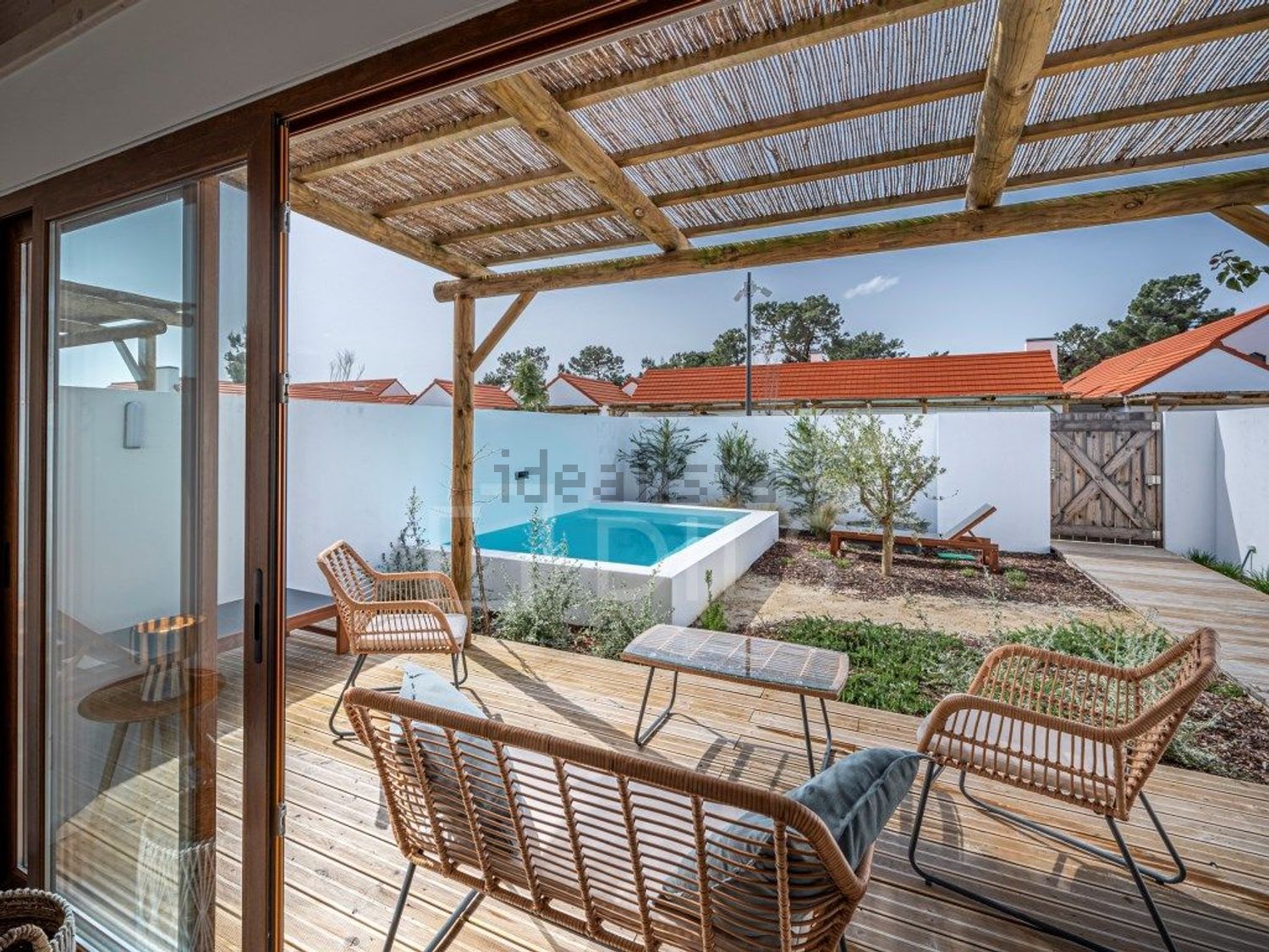 小楼房或独栋别墅出售在Rua da Eira - 阳台