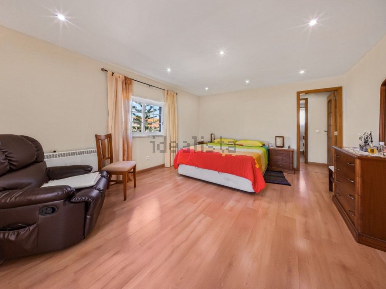 小楼房或独栋别墅出售在Rua da Liberdade - 卧室