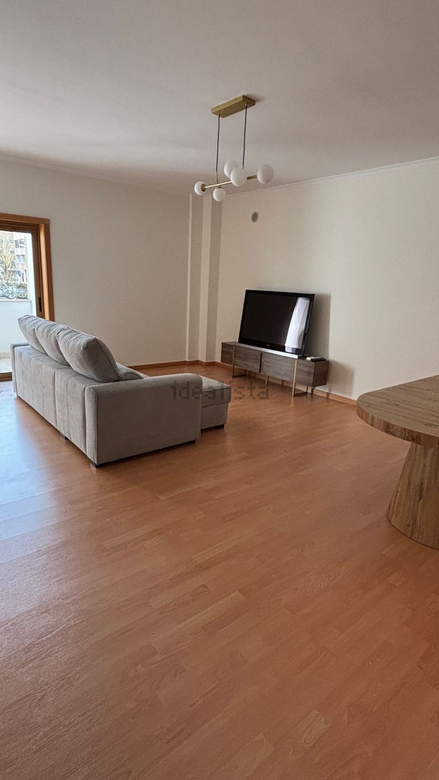 出租房间在Avenida Fernando Valle, 2 - 客厅