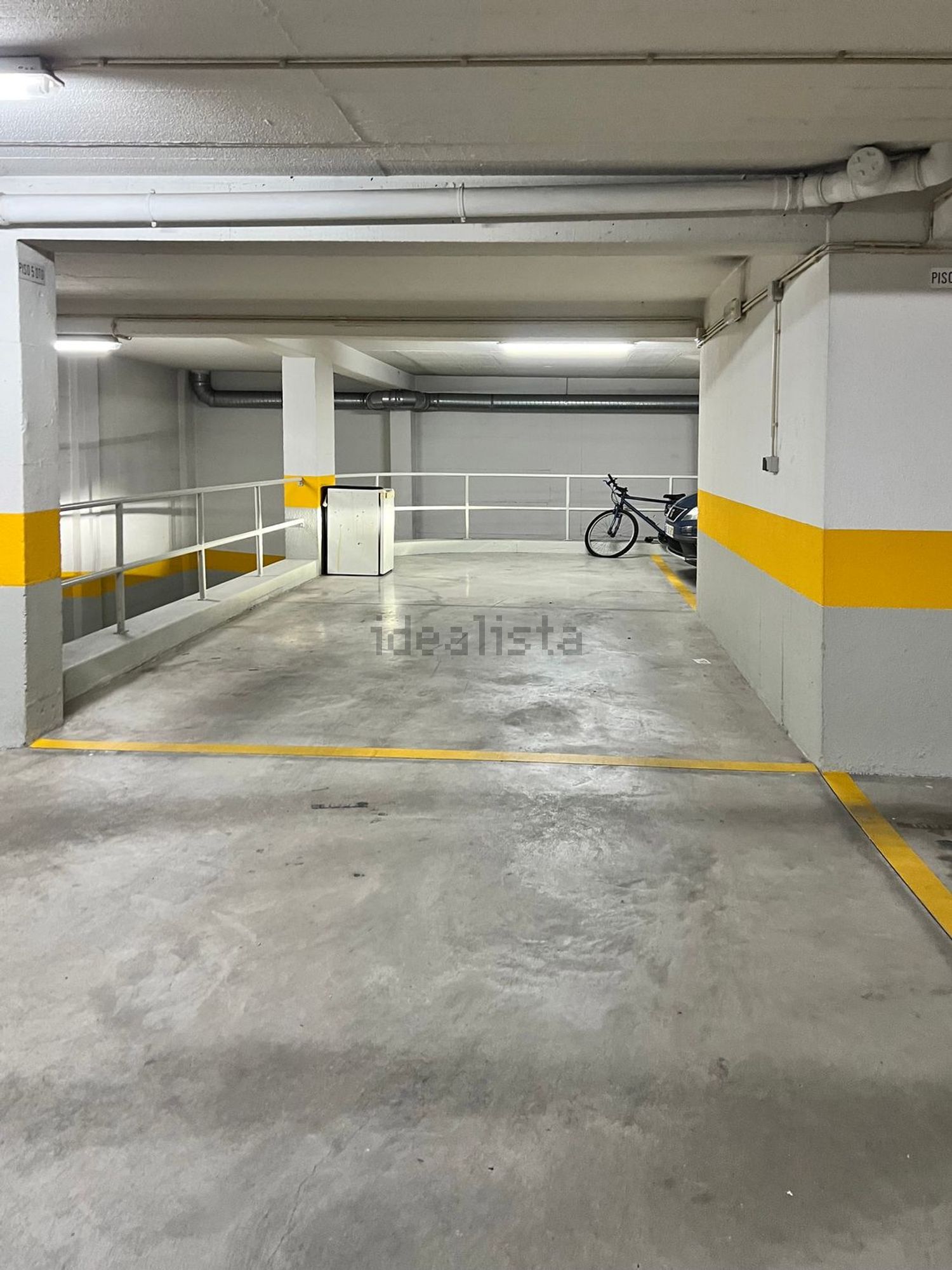 公寓 t3出售在Rua Mariano Pina - 停车位