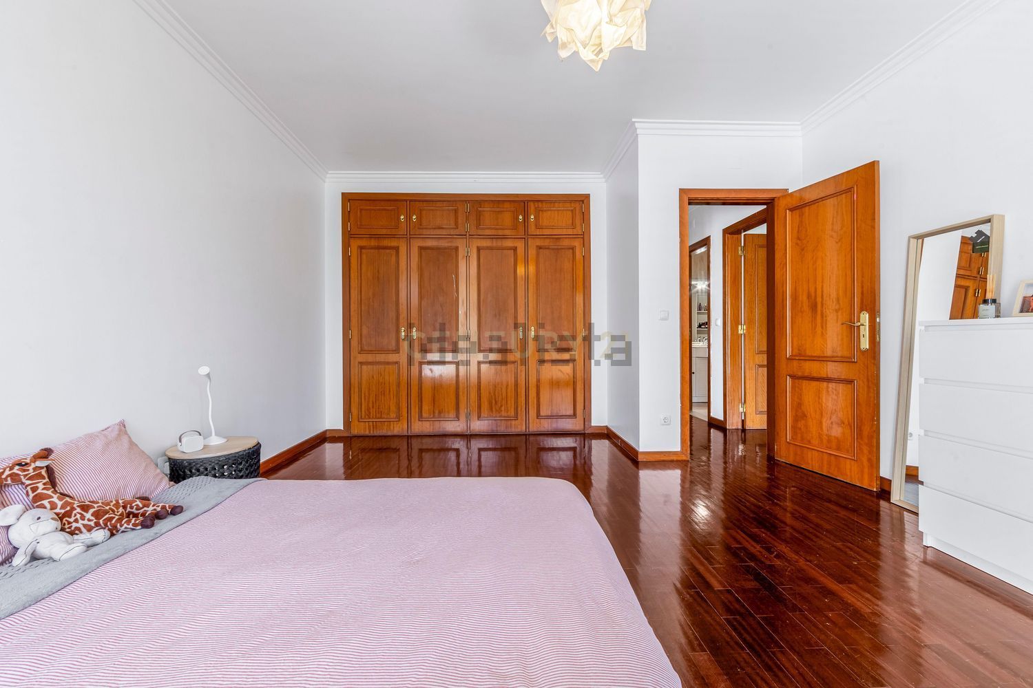 公寓 t4出售在Rua David Mourão-Ferreira s/n - 卧室