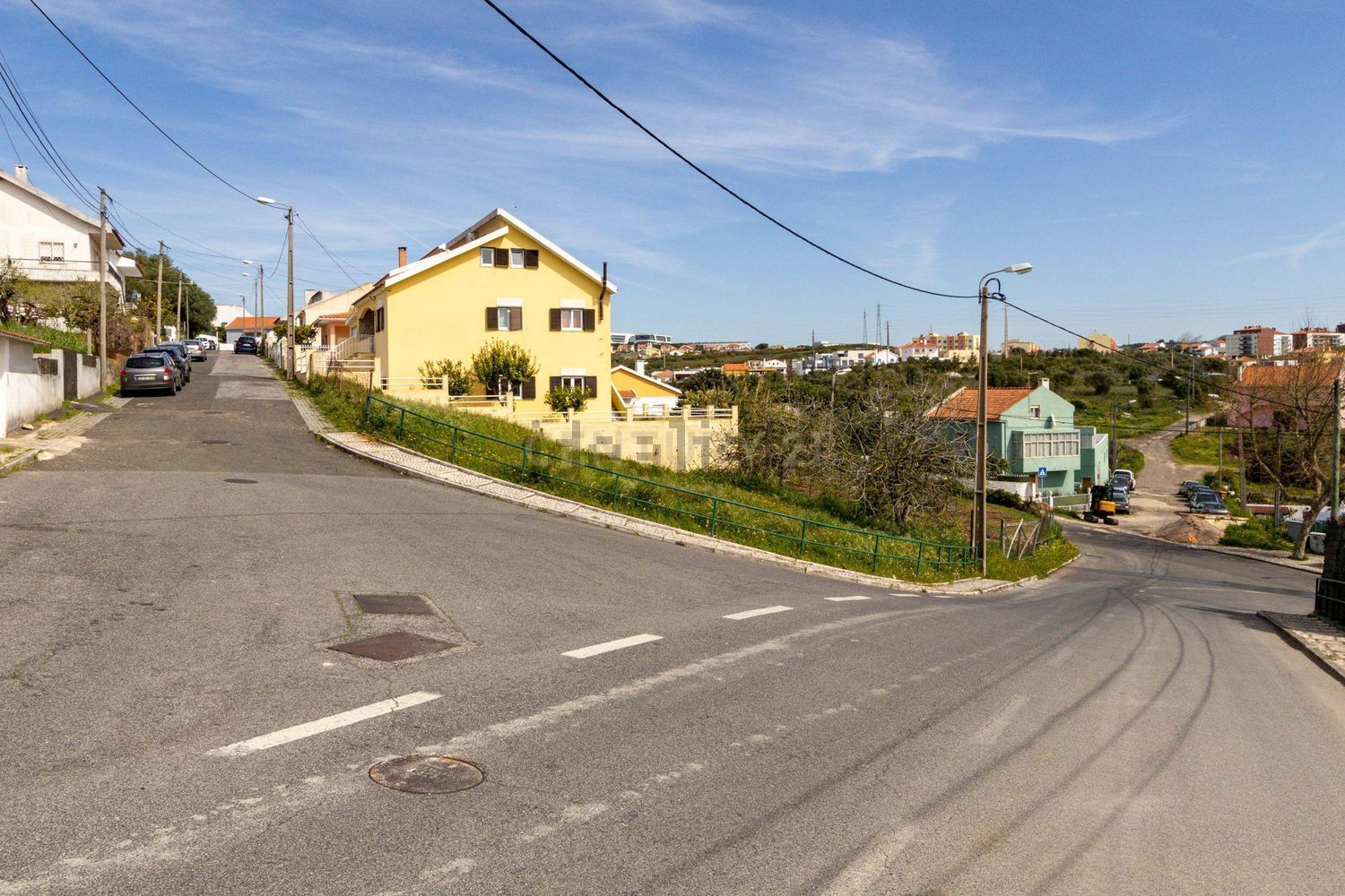 小楼房或独栋别墅出售在Rua São Valentim, 236 b - 外立面