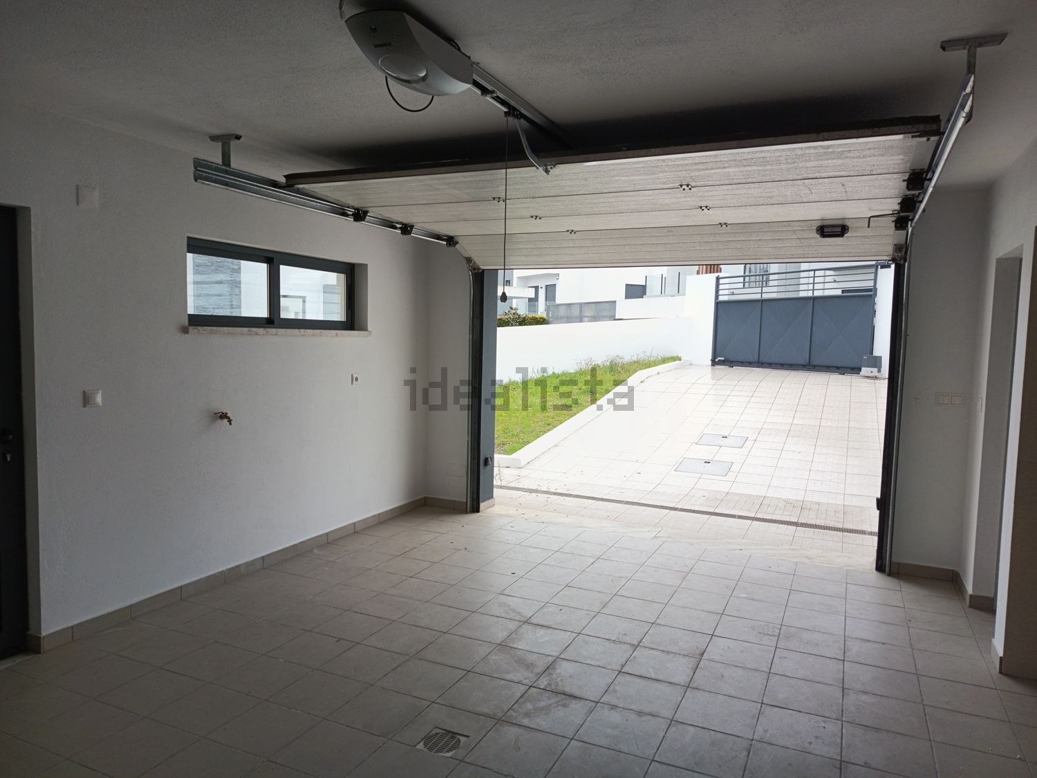 小楼房或独栋别墅出售在Rua Ferreira Soares - 照片