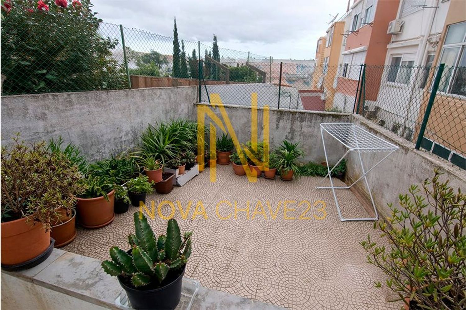 公寓 t1出售在Rua Altinho da Cotovia - 阳台