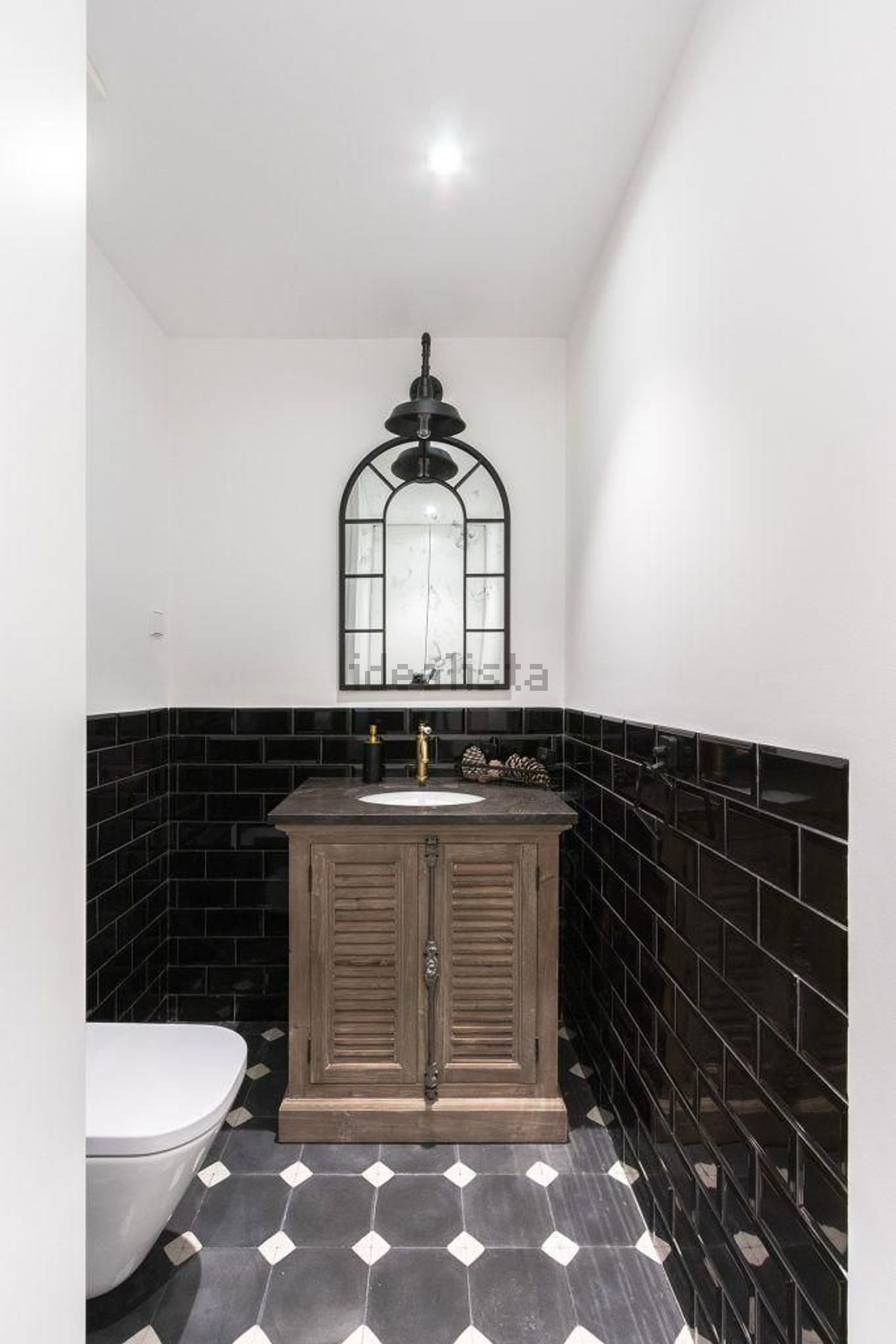 小楼房或独栋别墅出售在Rua Moniz da Maia - 照片