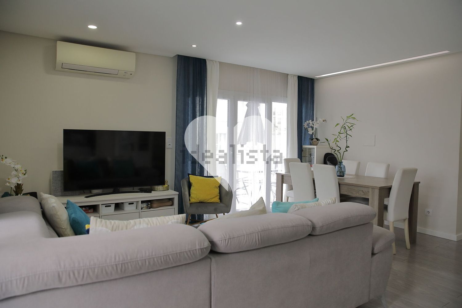 公寓 t2出售在Rua Padre Rui Valério, 16 - 客厅