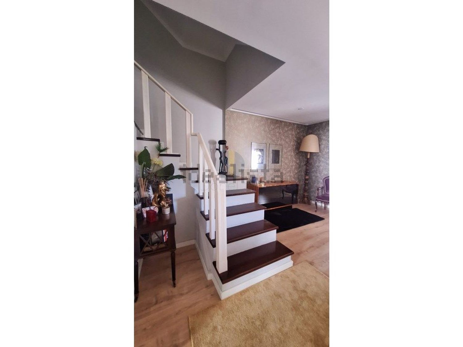 小楼房或独栋别墅出售在Rua Fernando Pessoa - 照片