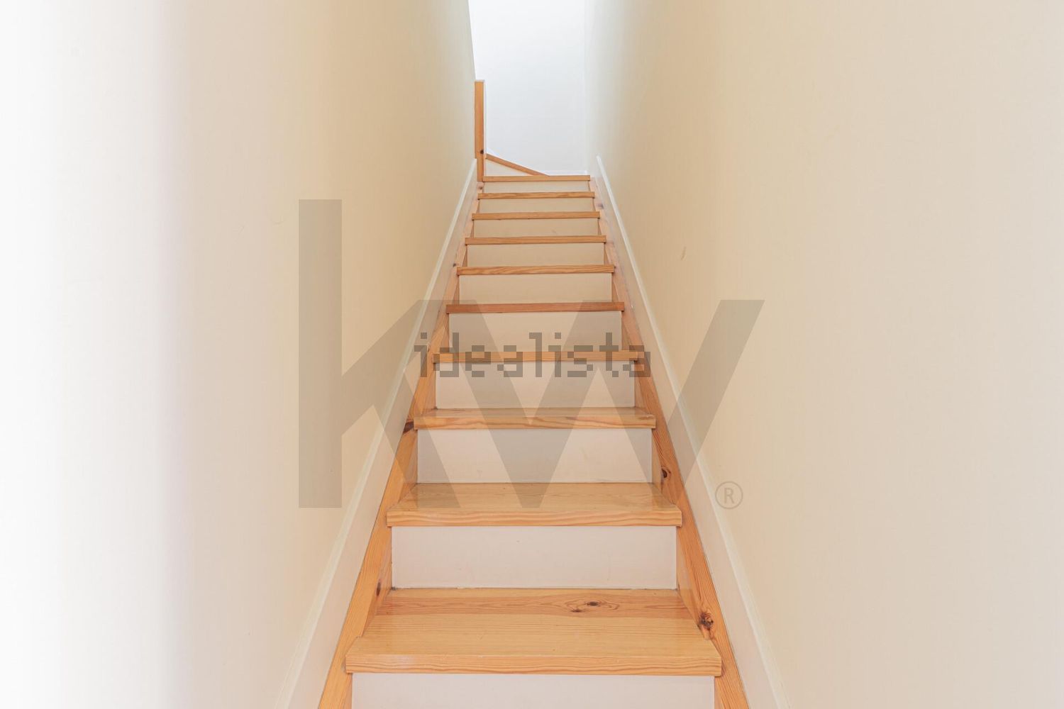 复式公寓出售在Rua Castelo Branco Saraiva, 66 - 详情