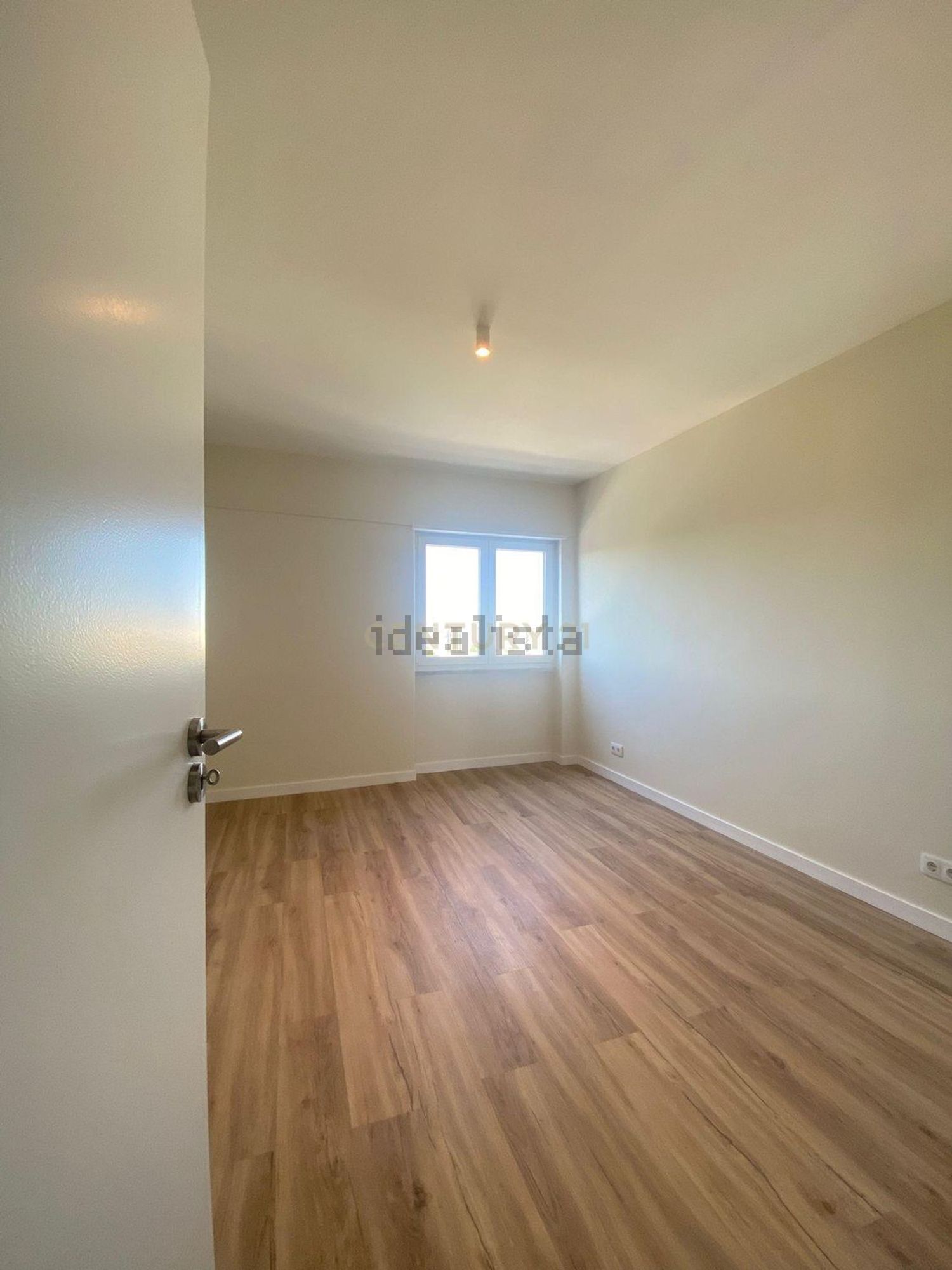 公寓 t2出售在Estrada da Luz, 238 - 居住