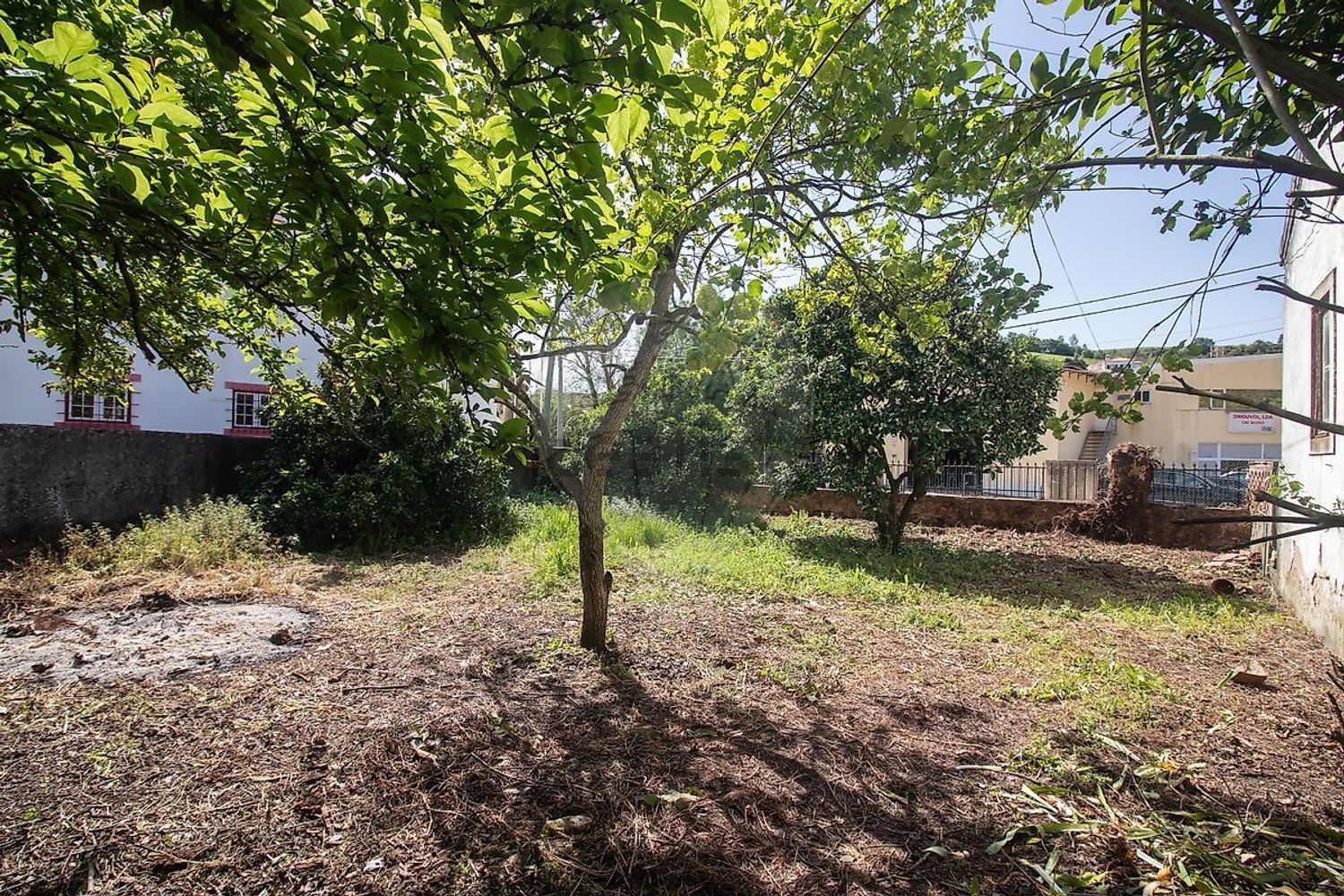 小楼房或独栋别墅出售在Rua do Casal da Carvalha - 花园