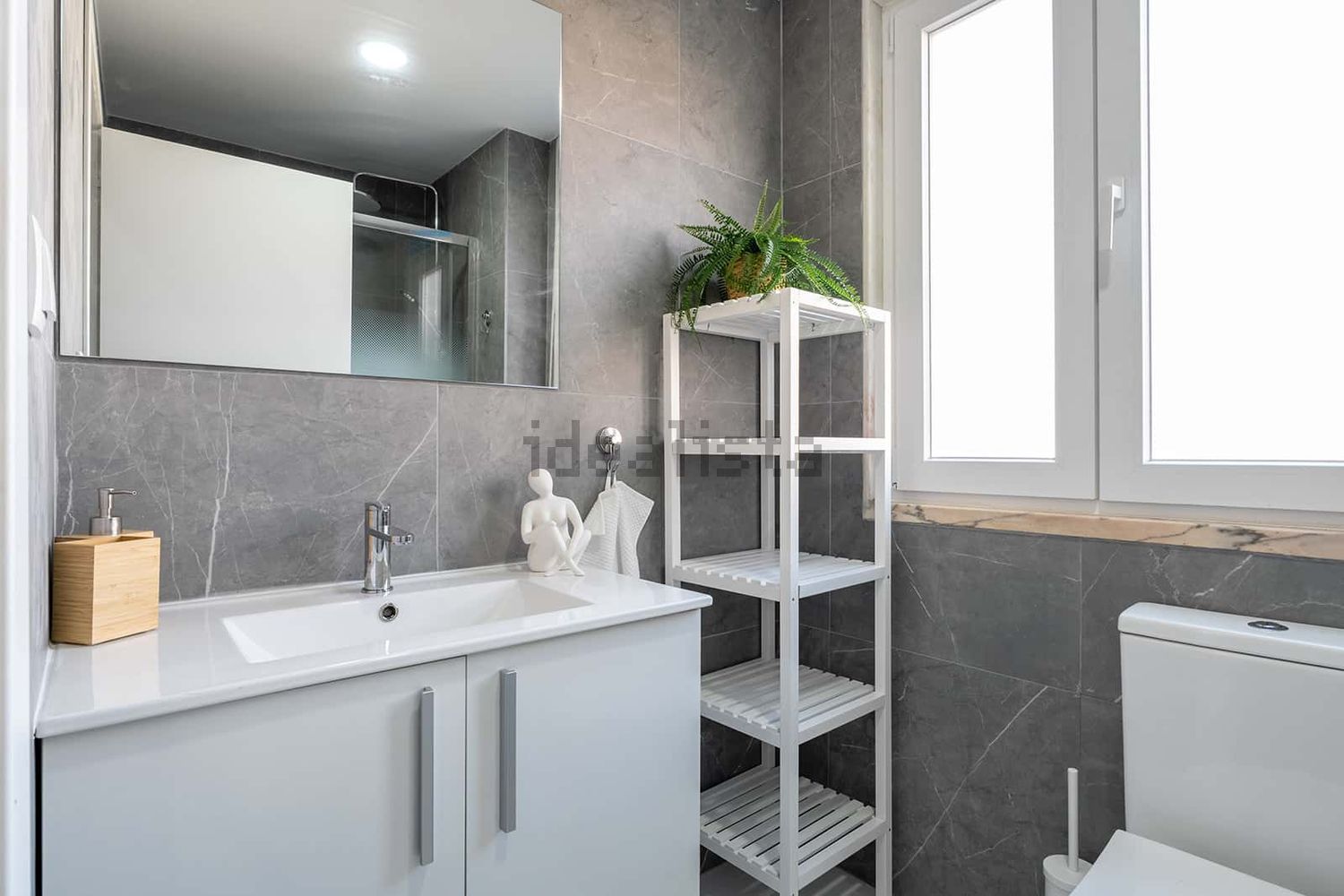 出租房间在Travessa Santo António à Graça, 2 - 厨房