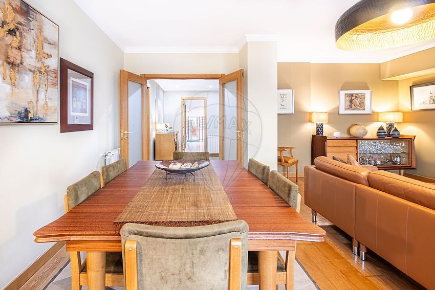 公寓 t3出售在Largo 5 de Outubro