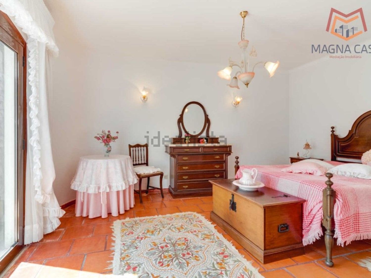 小楼房或独栋别墅出售在Rua dos Trovadores do Século XII - 卧室