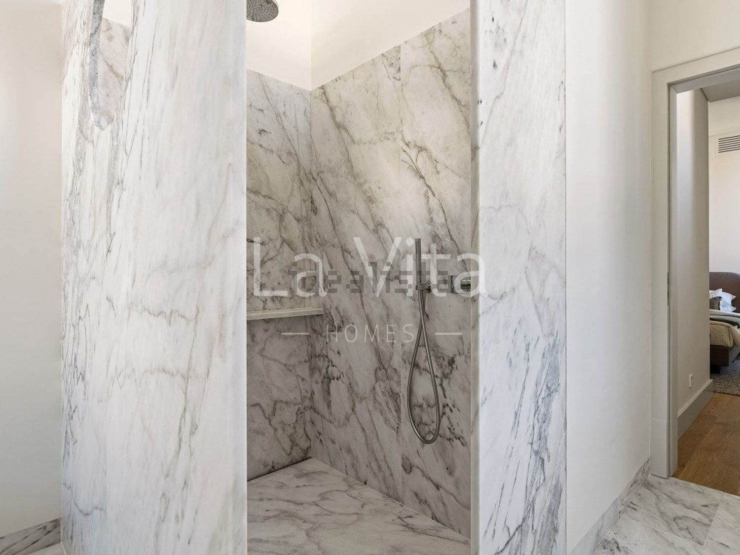 双拼别墅出售在Avenida Marginal - 卫生间