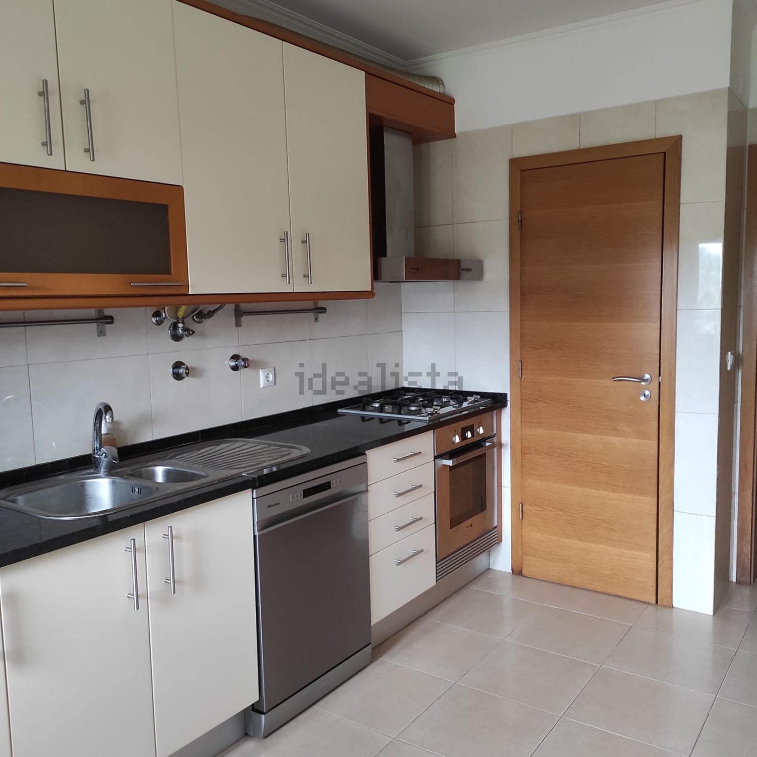 出租公寓 t2在Rua Antiga Fábrica do Tomate, 1 Lt - 厨房