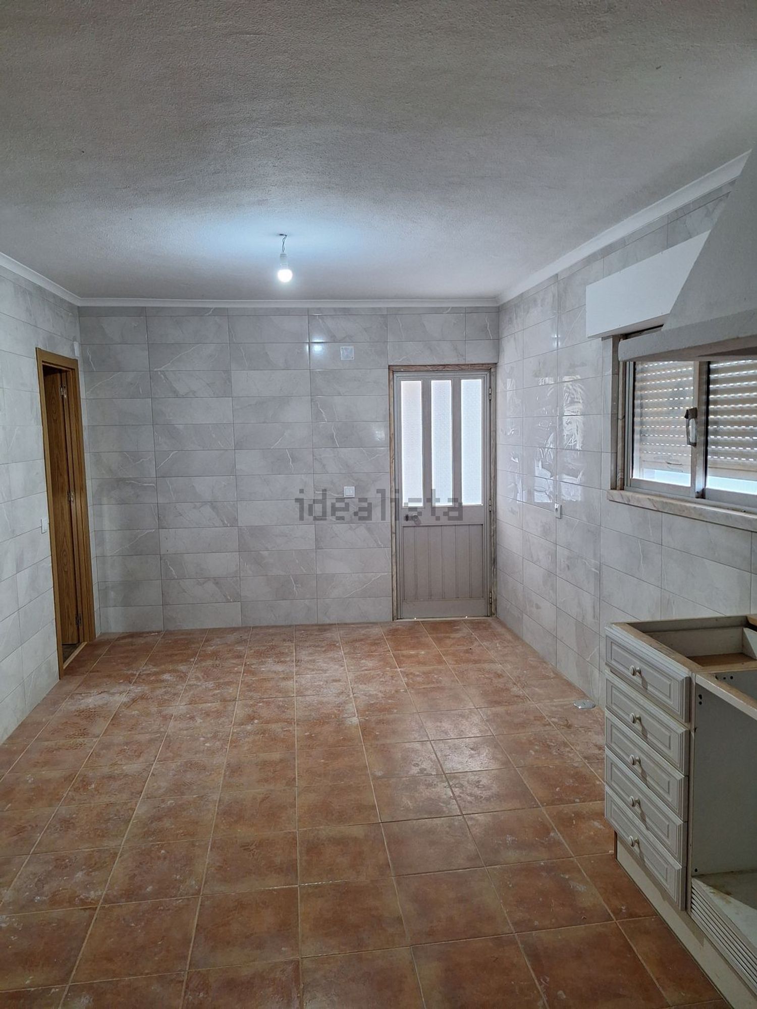 出租小楼房或独栋别墅在Estrada Principal, 53 - 厨房