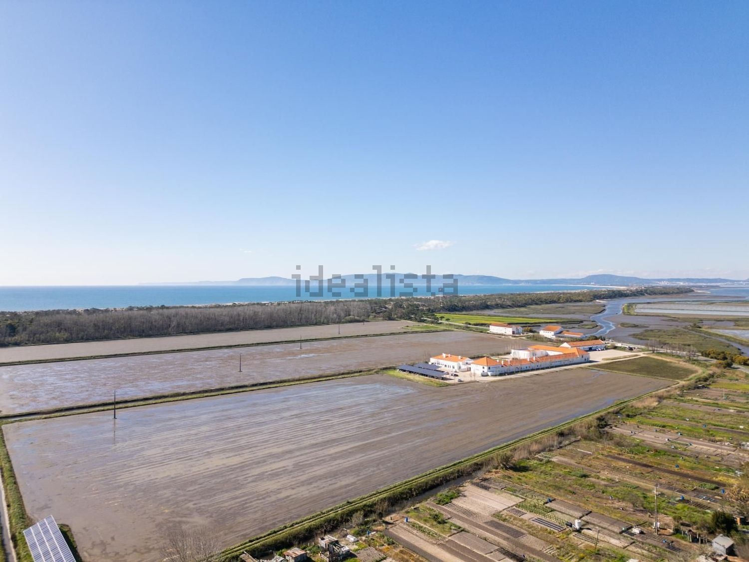 小楼房或独栋别墅出售在Rua da Mondina - 视线